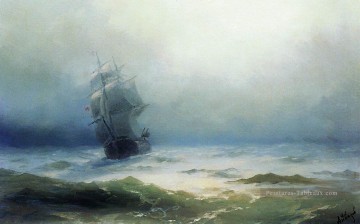 romantique romantisme Tableau Peinture - la tempête 1899 Romantique Ivan Aivazovsky russe